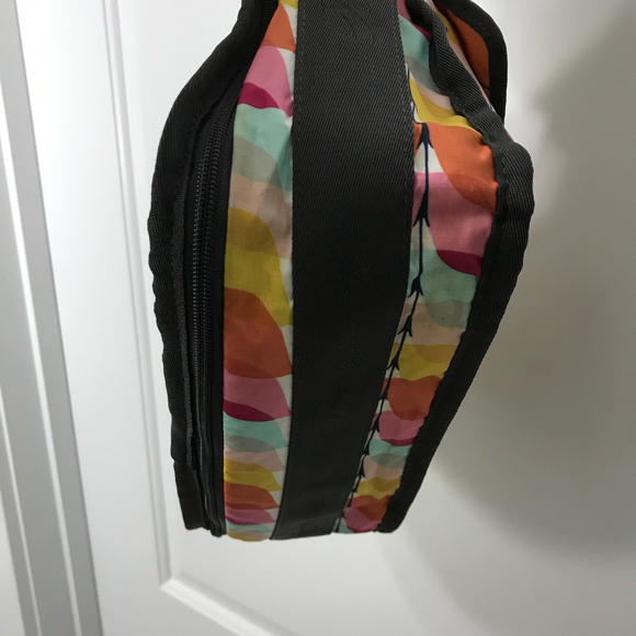Brighton Colorful Day Tripper Ripstop Expandable Travel Bag Crossbody Bag Purse - Picture 5 of 12